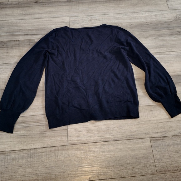 Ann Taylor Women’s V-Neck Sweater Navy Sz M Classic Knit Pullover Workwear Layer - Picture 6 of 14